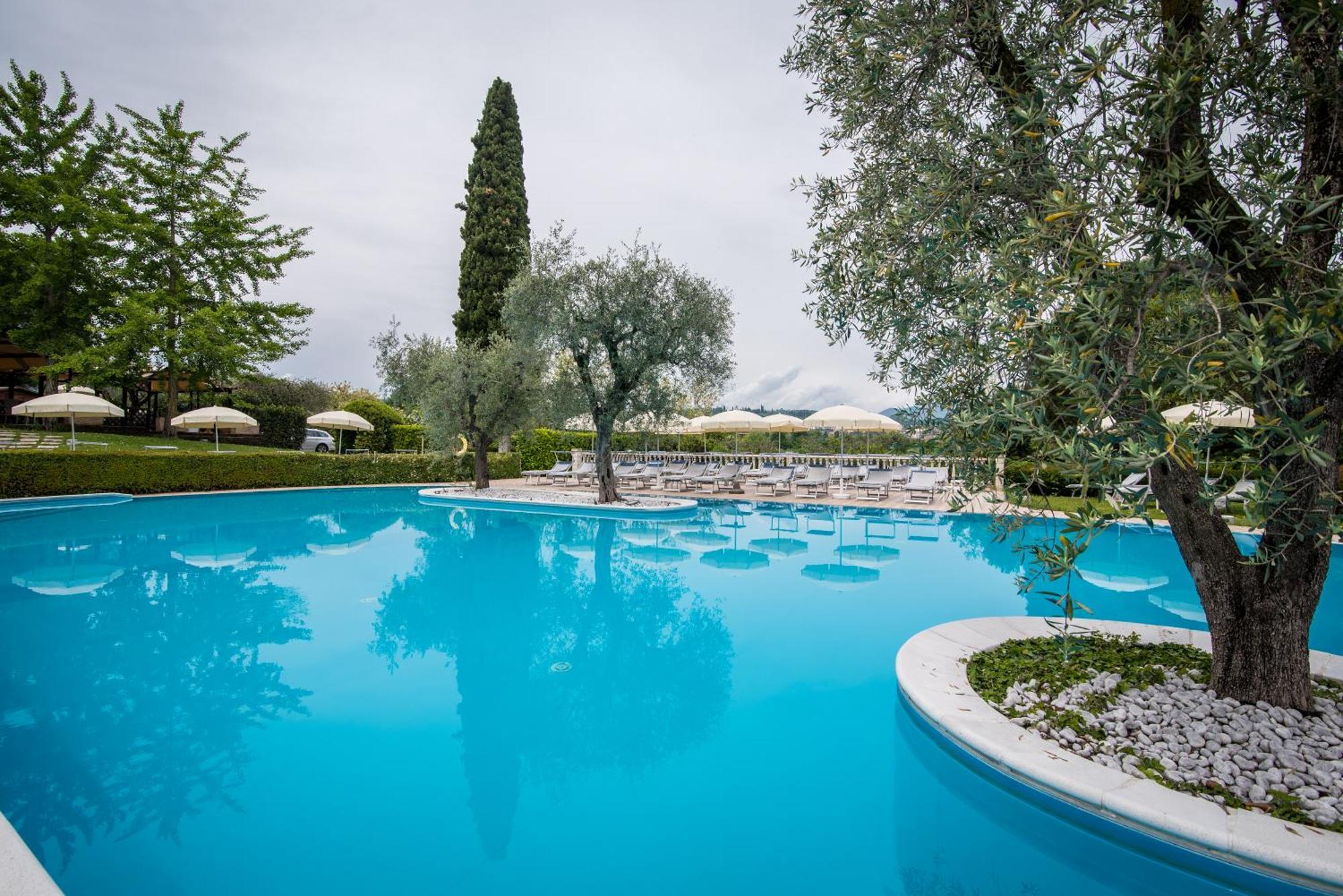 Hotel Porta Del Sole Сояно-дель-Лаґо Екстер'єр фото