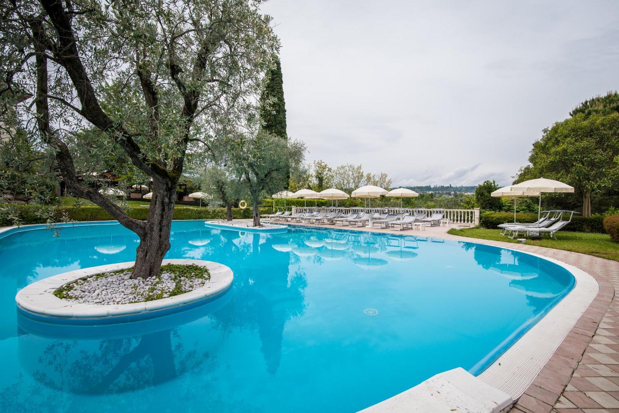 Hotel Porta Del Sole Сояно-дель-Лаґо Екстер'єр фото